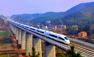 提供道橋?qū)Ｓ梅浪苛? 聚氨酯防水涂料,無機(jī)防水堵漏材料等多款防水材料,針對高速公路提供樂活高強(qiáng)度防裂貼等多款防水材料產(chǎn)品